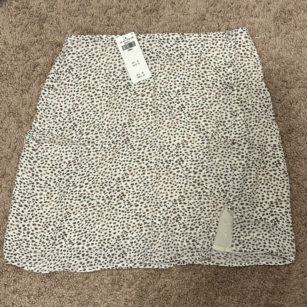 Abercrombie Leopard / Cheetah Mini Skirt with Slit